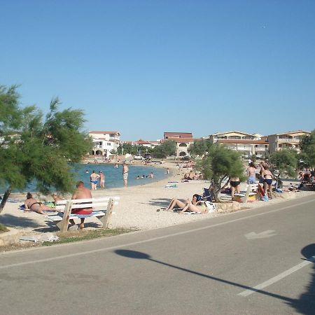 Apartments Oresic Вир Екстериор снимка