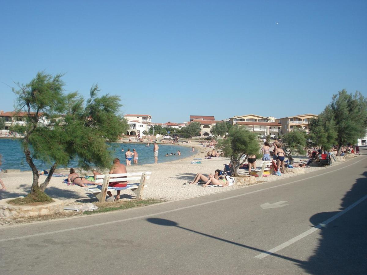 Apartments Oresic Вир Екстериор снимка