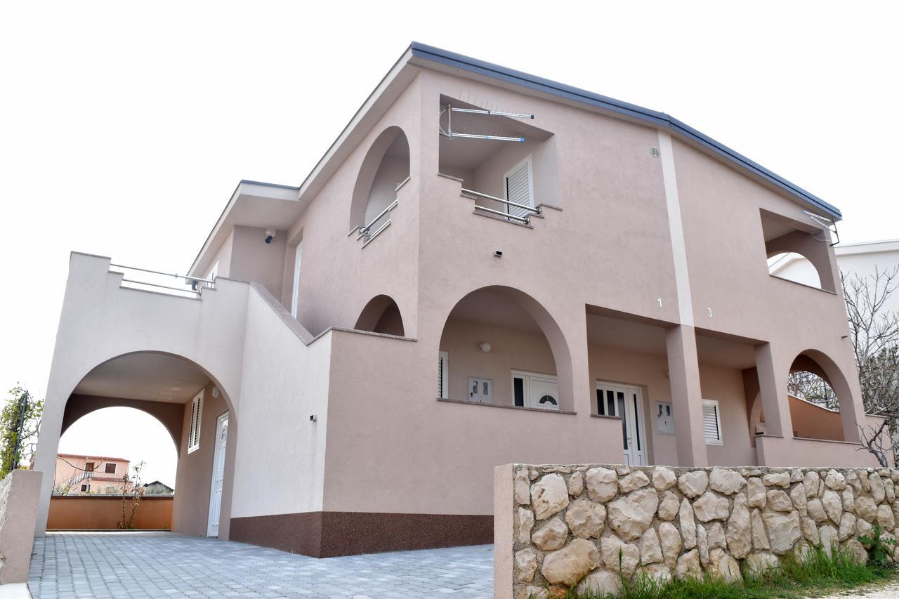 Apartments Oresic Вир Екстериор снимка