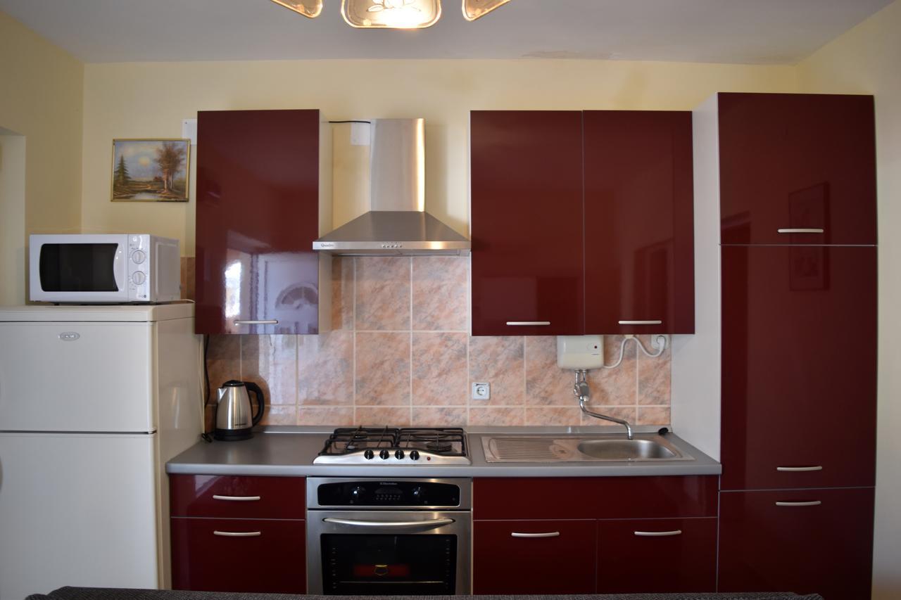 Apartments Oresic Вир Екстериор снимка