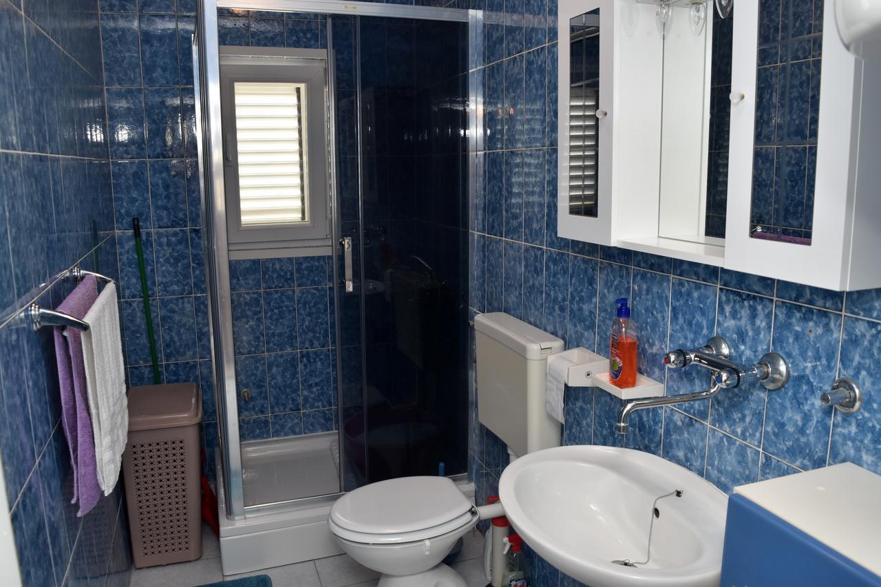 Apartments Oresic Вир Екстериор снимка