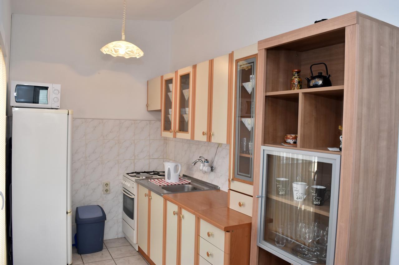 Apartments Oresic Вир Екстериор снимка