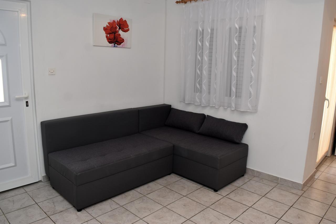 Apartments Oresic Вир Екстериор снимка